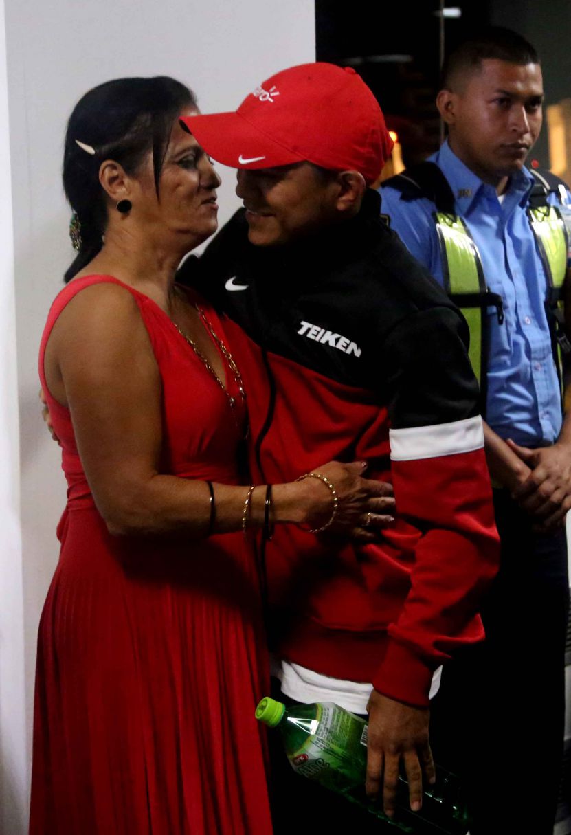 Juventud nicaragüense se desborda para recibir a “Chocolatito” González