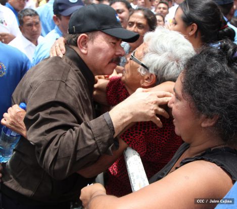 Daniel y Rosario conmemoran el 120 aniversario del natalicio de Sandino