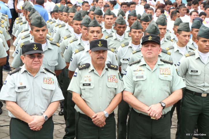 Daniel y Rosario conmemoran el 120 aniversario del natalicio de Sandino