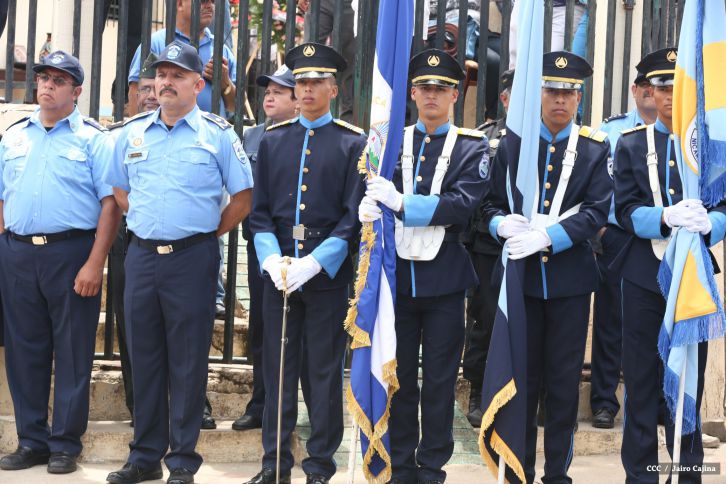 Daniel y Rosario conmemoran el 120 aniversario del natalicio de Sandino