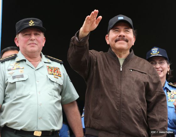 Daniel y Rosario conmemoran el 120 aniversario del natalicio de Sandino