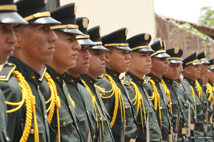 Daniel y Rosario conmemoran el 120 aniversario del natalicio de Sandino