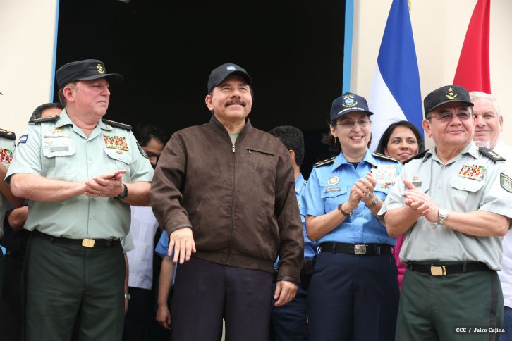 Daniel y Rosario conmemoran el 120 aniversario del natalicio de Sandino