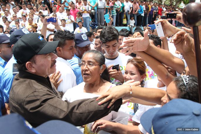 Daniel y Rosario conmemoran el 120 aniversario del natalicio de Sandino