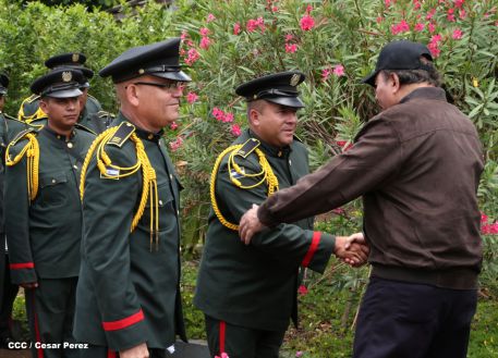 Daniel y Rosario conmemoran el 120 aniversario del natalicio de Sandino