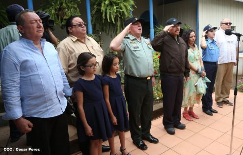 Daniel y Rosario conmemoran el 120 aniversario del natalicio de Sandino