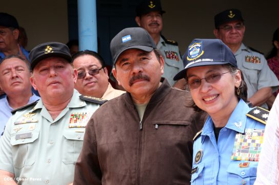 Daniel y Rosario conmemoran el 120 aniversario del natalicio de Sandino
