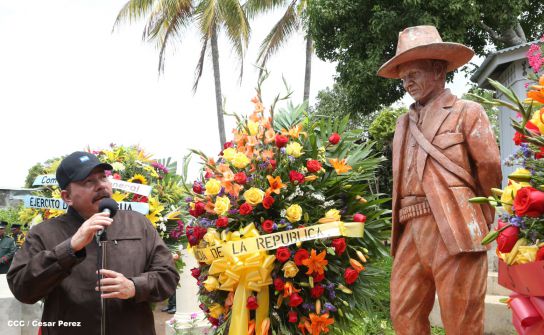 Daniel y Rosario conmemoran el 120 aniversario del natalicio de Sandino