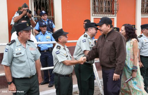 Daniel y Rosario conmemoran el 120 aniversario del natalicio de Sandino