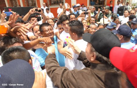 Daniel y Rosario conmemoran el 120 aniversario del natalicio de Sandino