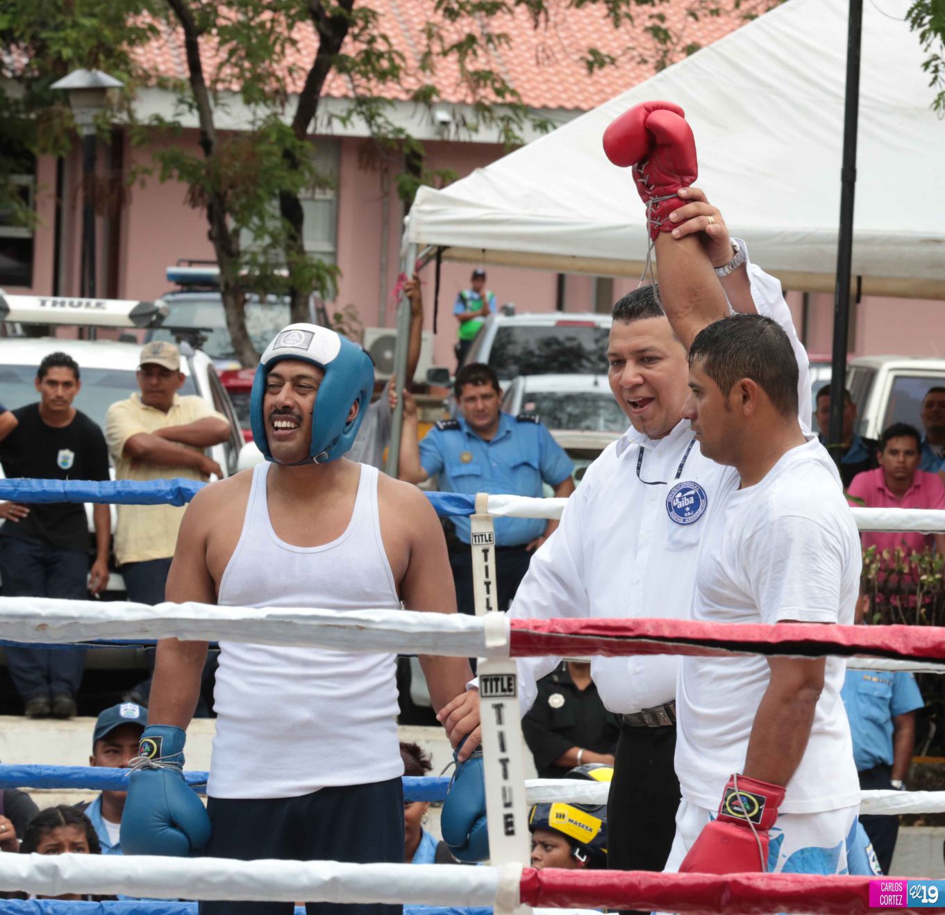 Policía Nacional promueve el boxeo entre sus oficiales