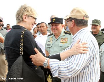 Brigada Humanitaria del USNS Confort atiende a comunidades del Caribe