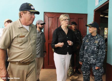Brigada Humanitaria del USNS Confort atiende a comunidades del Caribe