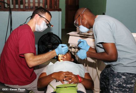 Brigada Humanitaria del USNS Confort atiende a comunidades del Caribe