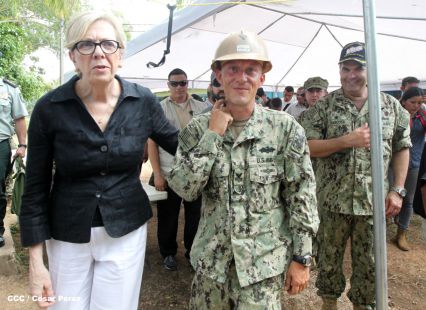 Brigada Humanitaria del USNS Confort atiende a comunidades del Caribe