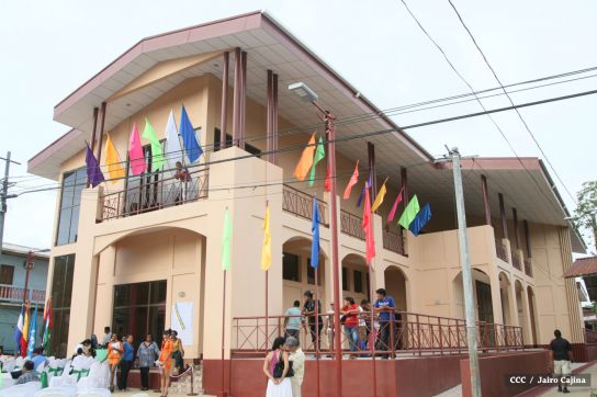 Inauguración del palacio de la cultura en Bluefields
