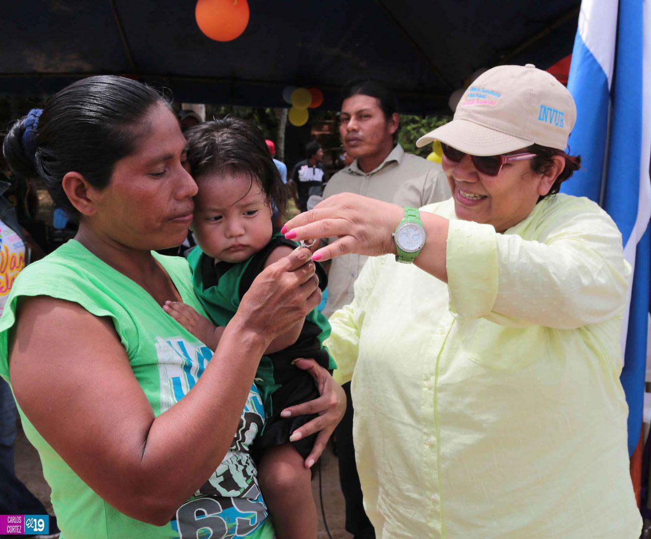 Madres de Rama Kay celebran su día con la entrega de sus nuevas viviendas
