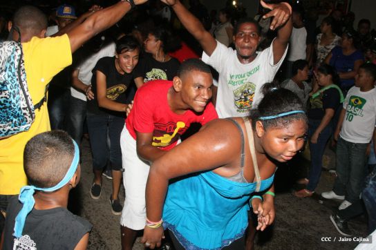 Finalizan Fiestas de Mayo Ya con baile del Tululu