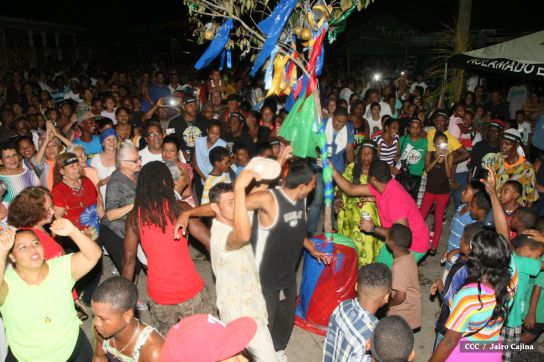 Finalizan Fiestas de Mayo Ya con baile del Tululu