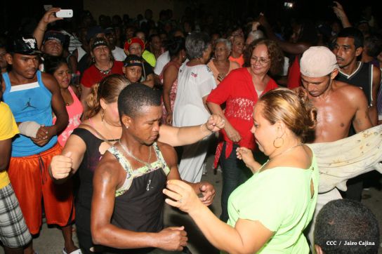 Finalizan Fiestas de Mayo Ya con baile del Tululu