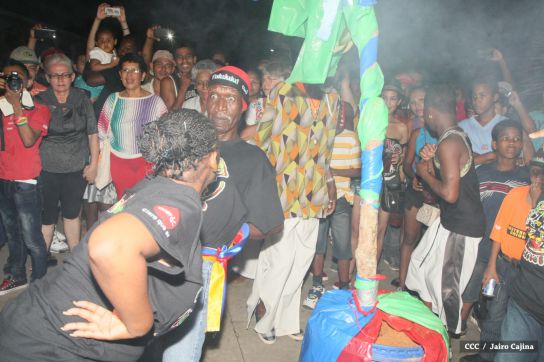 Finalizan Fiestas de Mayo Ya con baile del Tululu