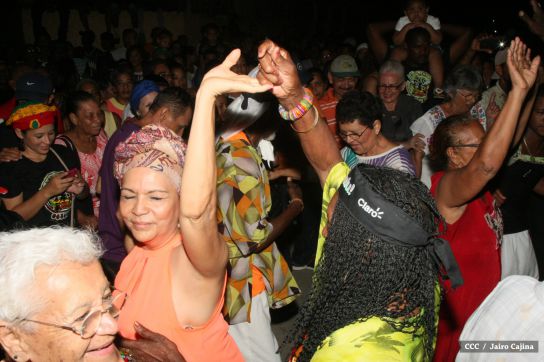 Finalizan Fiestas de Mayo Ya con baile del Tululu