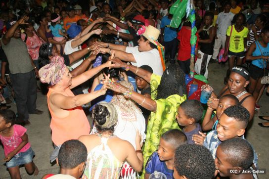 Finalizan Fiestas de Mayo Ya con baile del Tululu