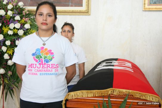Nicaragua le rinde homenaje a la compañera María Elena Guerra