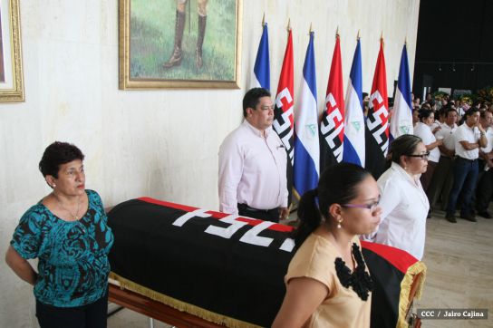 Nicaragua le rinde homenaje a la compañera María Elena Guerra