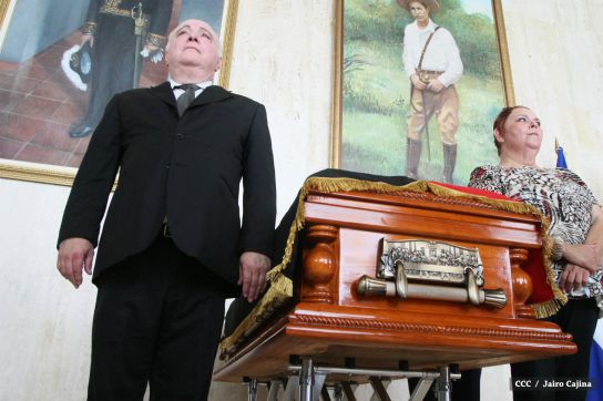 Nicaragua le rinde homenaje a la compañera María Elena Guerra