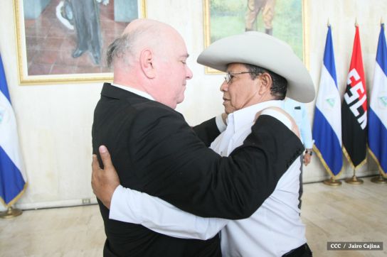 Nicaragua le rinde homenaje a la compañera María Elena Guerra