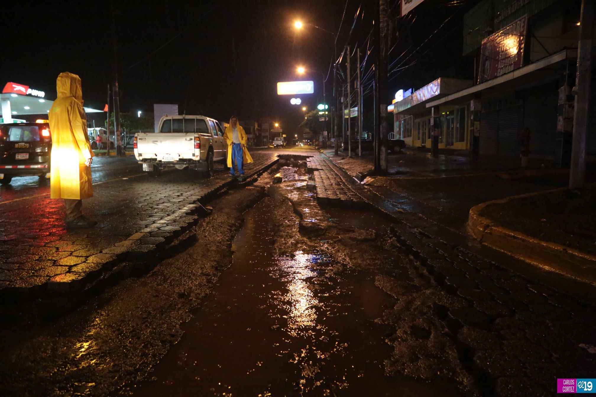 Intenso aguacero cae sobre Managua