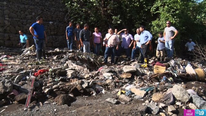 Continúan traslados de familias a albergues