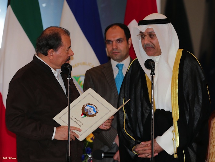 Presidente Daniel recibe cartas credenciales