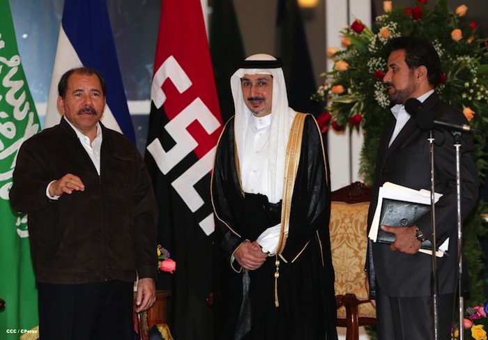 Presidente Daniel recibe cartas credenciales