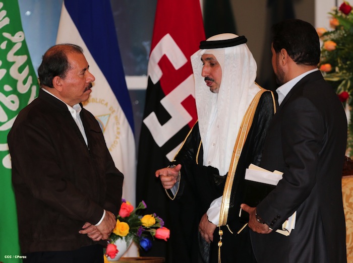 Presidente Daniel recibe cartas credenciales