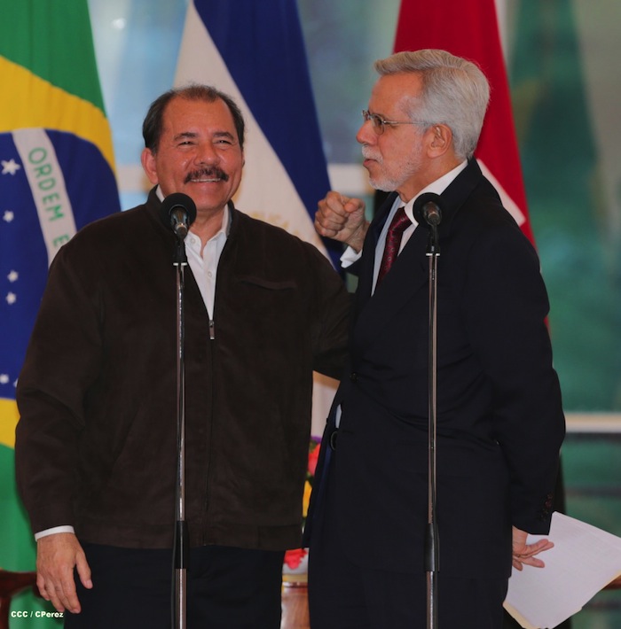 Presidente Daniel recibe cartas credenciales