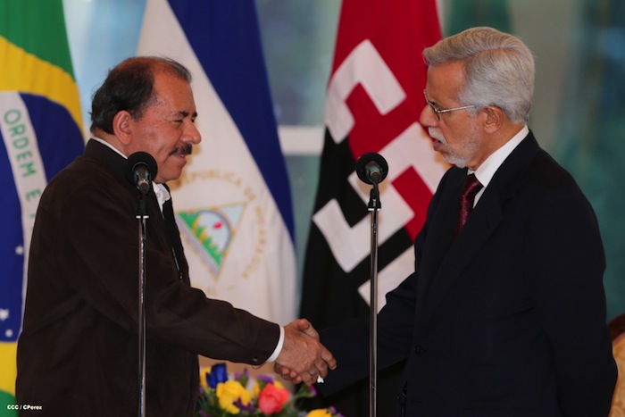 Presidente Daniel recibe cartas credenciales