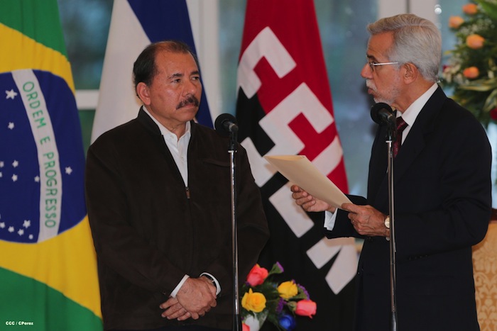 Presidente Daniel recibe cartas credenciales