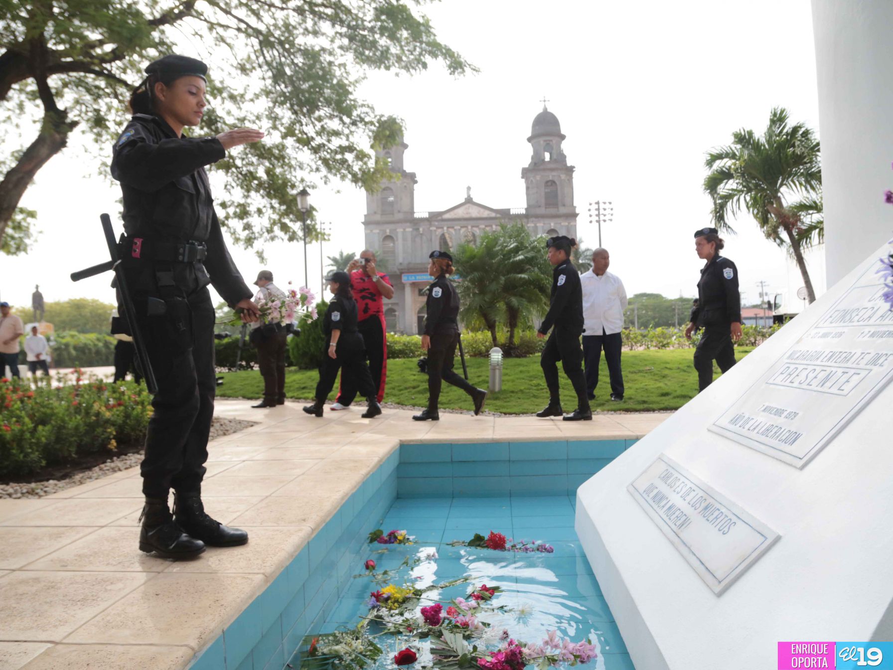 Rinden homenaje al Comandante Carlos Fonseca Amador en su 79 Aniversario de su Natalicio
