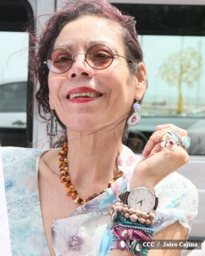 Daniel y Rosario conmemoran 79 aniversario del natalicio del Comandante Carlos Fonseca