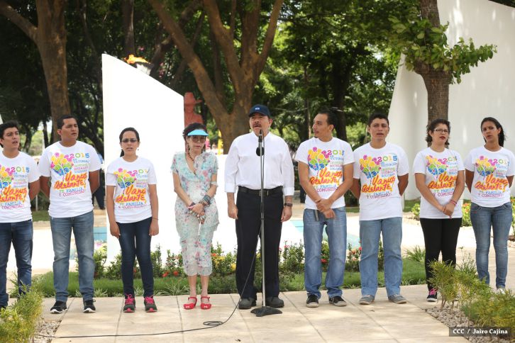 Daniel y Rosario conmemoran 79 aniversario del natalicio del Comandante Carlos Fonseca