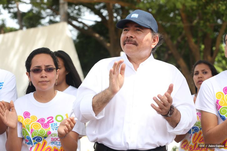 Daniel y Rosario conmemoran 79 aniversario del natalicio del Comandante Carlos Fonseca