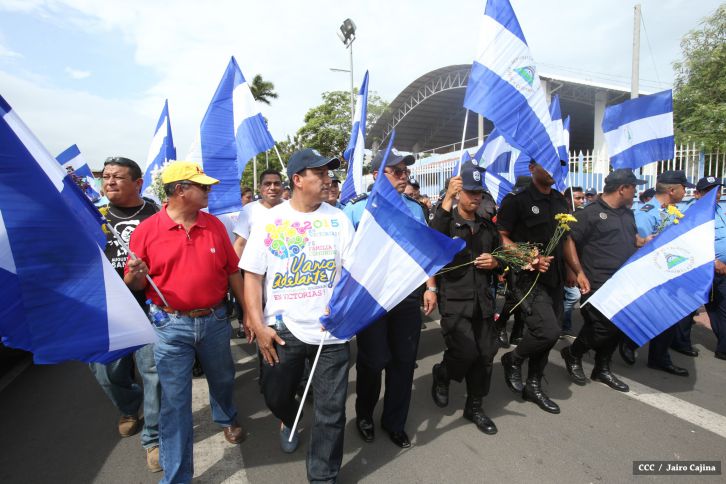 Daniel y Rosario conmemoran 79 aniversario del natalicio del Comandante Carlos Fonseca