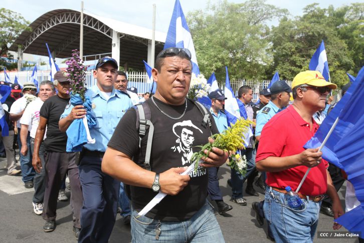 Daniel y Rosario conmemoran 79 aniversario del natalicio del Comandante Carlos Fonseca