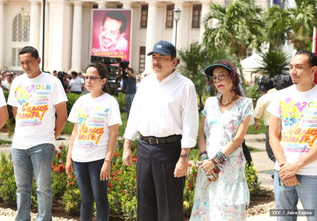 Daniel y Rosario conmemoran 79 aniversario del natalicio del Comandante Carlos Fonseca