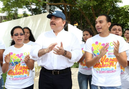 Daniel y Rosario conmemoran 79 aniversario del natalicio del Comandante Carlos Fonseca
