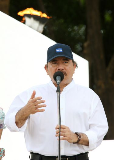 Daniel y Rosario conmemoran 79 aniversario del natalicio del Comandante Carlos Fonseca