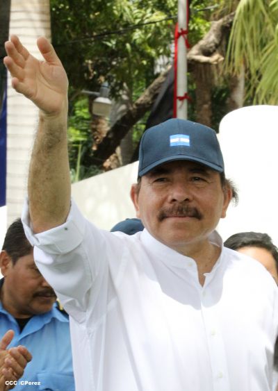 Daniel y Rosario conmemoran 79 aniversario del natalicio del Comandante Carlos Fonseca