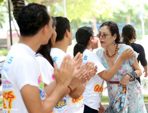 Daniel y Rosario conmemoran 79 aniversario del natalicio del Comandante Carlos Fonseca